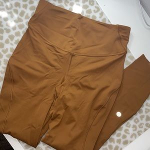 Base Pace lululemon leggings! 🤎 copper brown